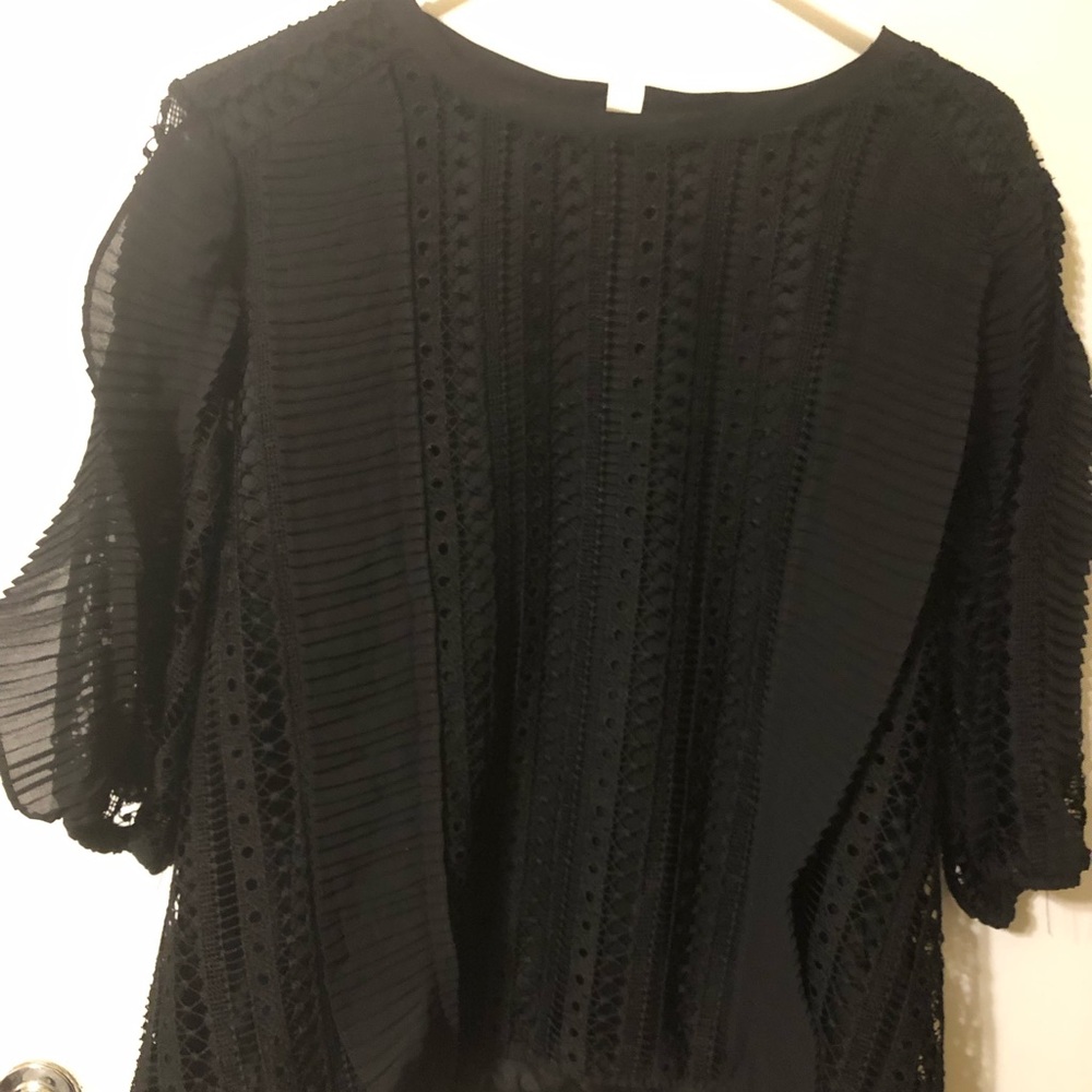 Calligraphie black top